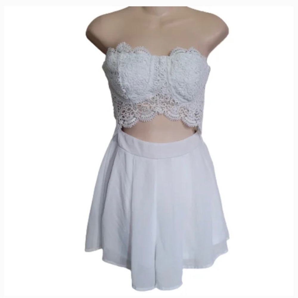 Iris Basic: Lace Open Midriff Romper - Available in Small Red, White, and Black